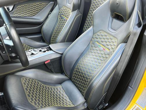 Giallo Inti Pearl Effect 2017 Lamborghini Huracan LP580-2S