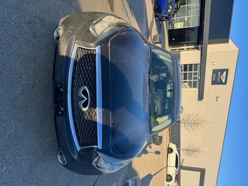 2017 INFINITI QX70 Base