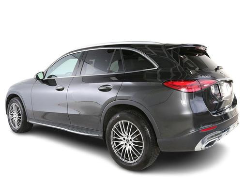 Graphite Grey Metallic 2025 Mercedes-Benz GLC 300 4MATIC