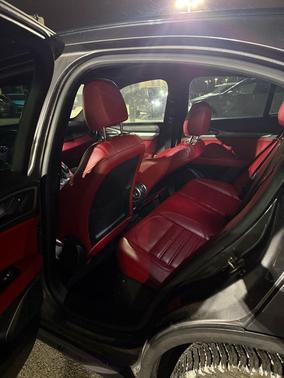 2019 Alfa Romeo Stelvio Ti Sport