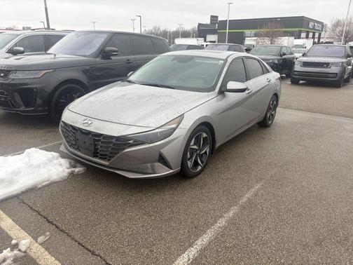 2023 Hyundai ELANTRA Limited