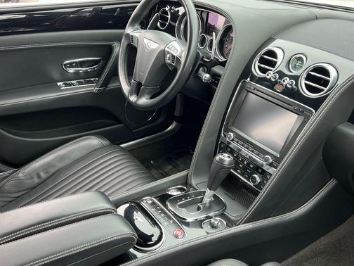 2018 Bentley Flying Spur V8