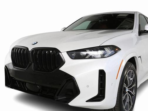 2024 BMW X6 xDrive40i