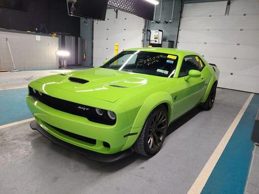 Sublime Pearl Coat 2015 Dodge Challenger SRT Hellcat
