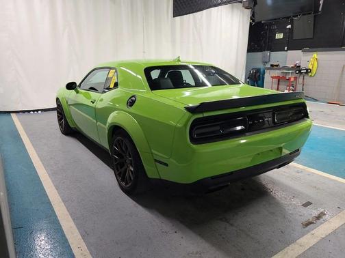 Sublime Pearl Coat 2015 Dodge Challenger SRT Hellcat