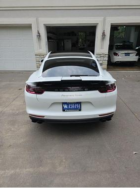 2017 Porsche Panamera Turbo