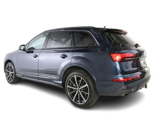 Waitomo Blue Metallic 2025 Audi Q7 45 Premium Plus