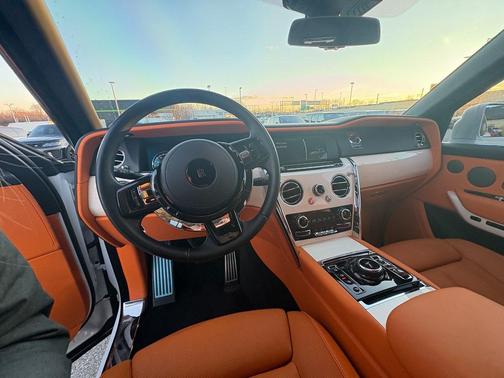 2022 Rolls-Royce Cullinan 