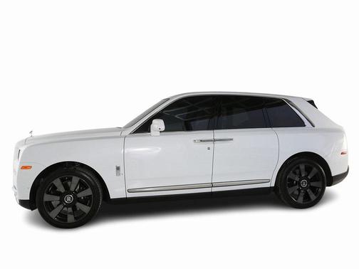 2022 Rolls-Royce Cullinan Base