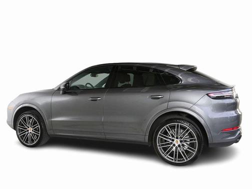 2022 Porsche Cayenne Turbo