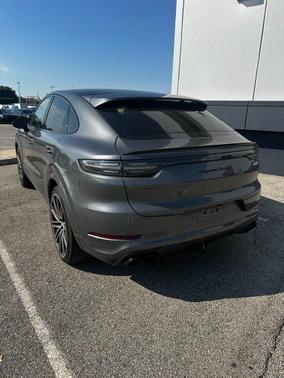2022 Porsche Cayenne Turbo