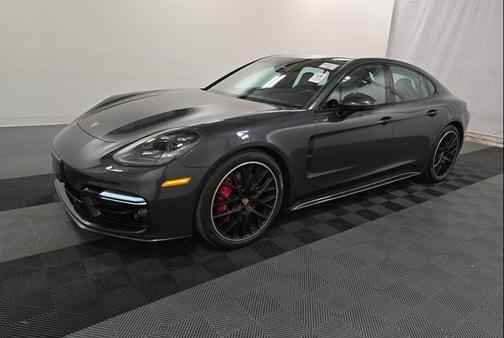 Chalk 2019 Porsche Panamera GTS