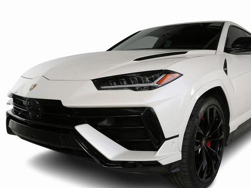 2024 Lamborghini Urus S