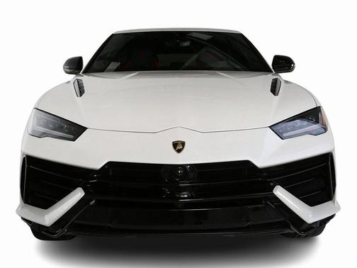 2024 Lamborghini Urus S
