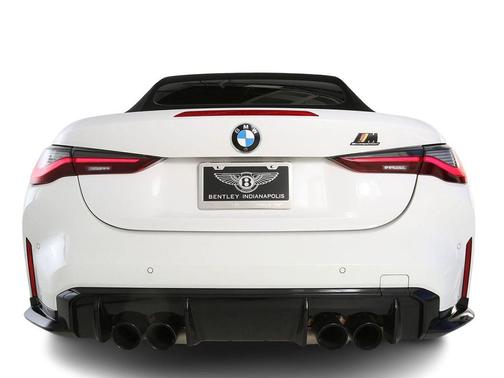 Alpine White 2022 BMW M4 Competition xDrive
