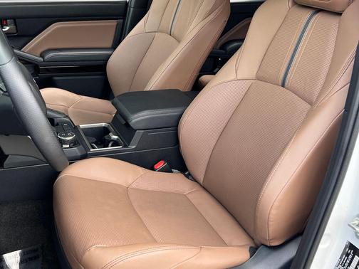 Pearl 2025 Toyota 4Runner Limited