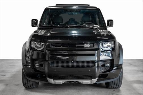 2023 Land Rover Defender 110 V8