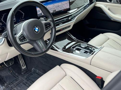 2023 BMW X7 xDrive40i