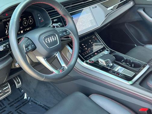 Daytona Gray Pearl Effect 2025 Audi RS Q8 4.0T