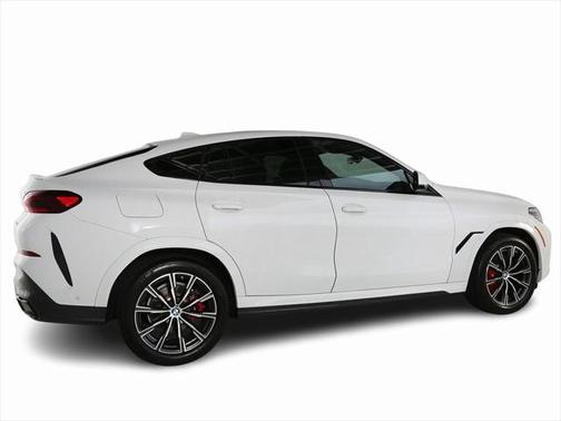 2023 BMW X6 xDrive40i