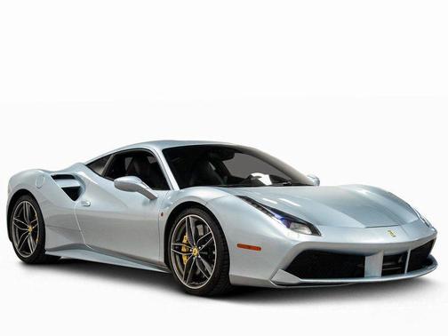 2017 Ferrari 488 GTB Base