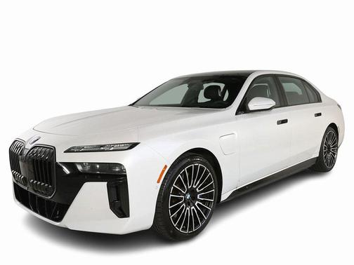 2025 BMW 750e i xDrive