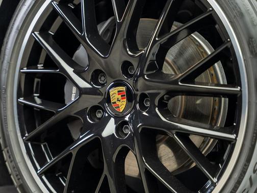 Chalk 2023 Porsche Panamera Platinum Edition