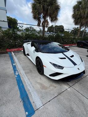 White 2020 Lamborghini Huracan EVO Base