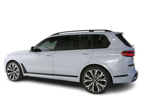 Brooklyn Grey Metallic 2023 BMW X7 xDrive40i