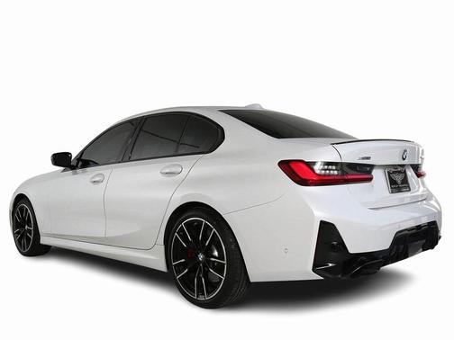 2025 BMW M340 xDrive