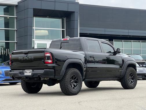 Diamond Black Crystal Pearlcoat 2021 RAM 1500 TRX