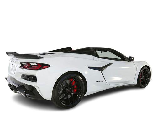 Arctic White 2025 Chevrolet Corvette Z06