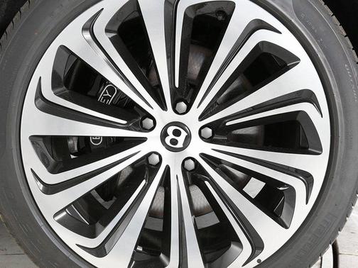 2025 Bentley Bentayga Azure