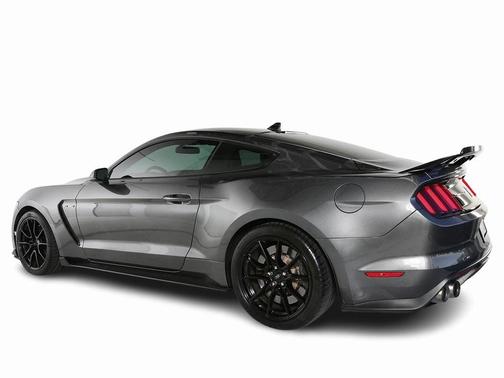 2020 Ford Shelby GT350 Base