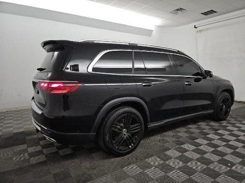2024 Mercedes-Benz GLS 450 4MATIC