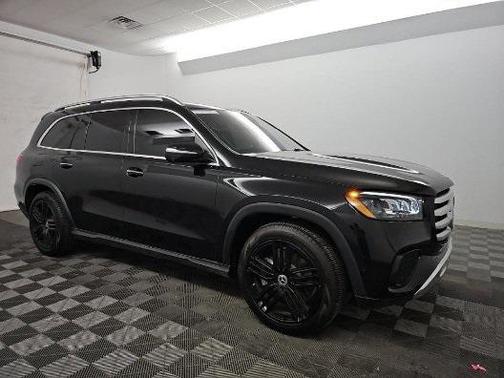 2024 Mercedes-Benz GLS 450 4MATIC
