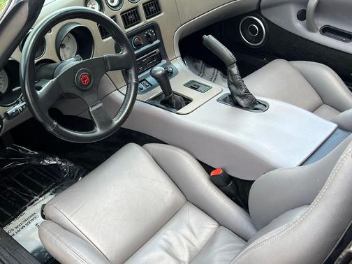 Black 1995 Dodge Viper RT/10