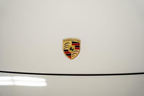 2022 Porsche Cayenne Platinum Edition