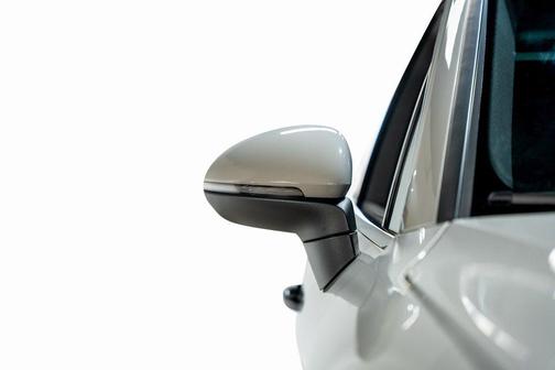 2022 Porsche Cayenne Platinum Edition