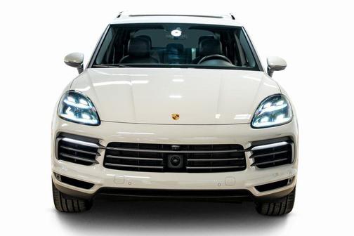 2022 Porsche Cayenne Platinum Edition