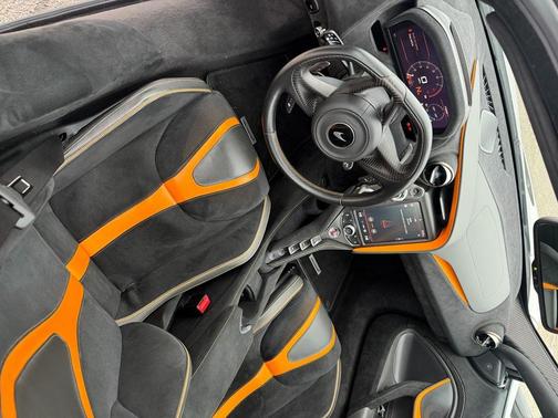 2021 McLaren 720S Base