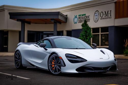 2021 McLaren 720S Base