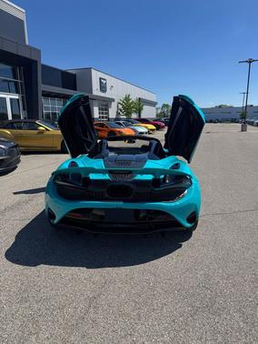 2024 McLaren 750S Spider