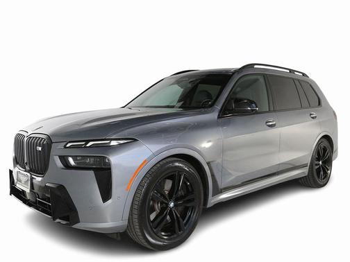 2023 BMW X7 M60i
