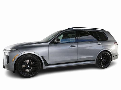 2023 BMW X7 M60i