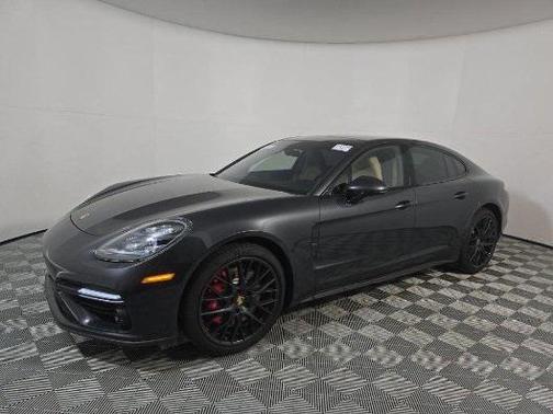 2017 Porsche Panamera Turbo