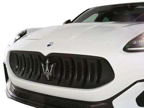 Black 2025 Maserati Grecale Folgore Folgore