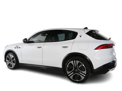 Black 2025 Maserati Grecale Folgore Folgore