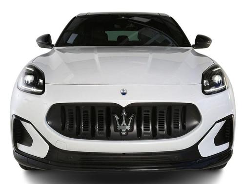 Black 2025 Maserati Grecale Folgore Folgore