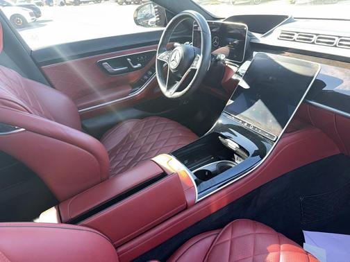 MANUFAKTUR Diamond White 2023 Mercedes-Benz S-Class S 580 4MATIC